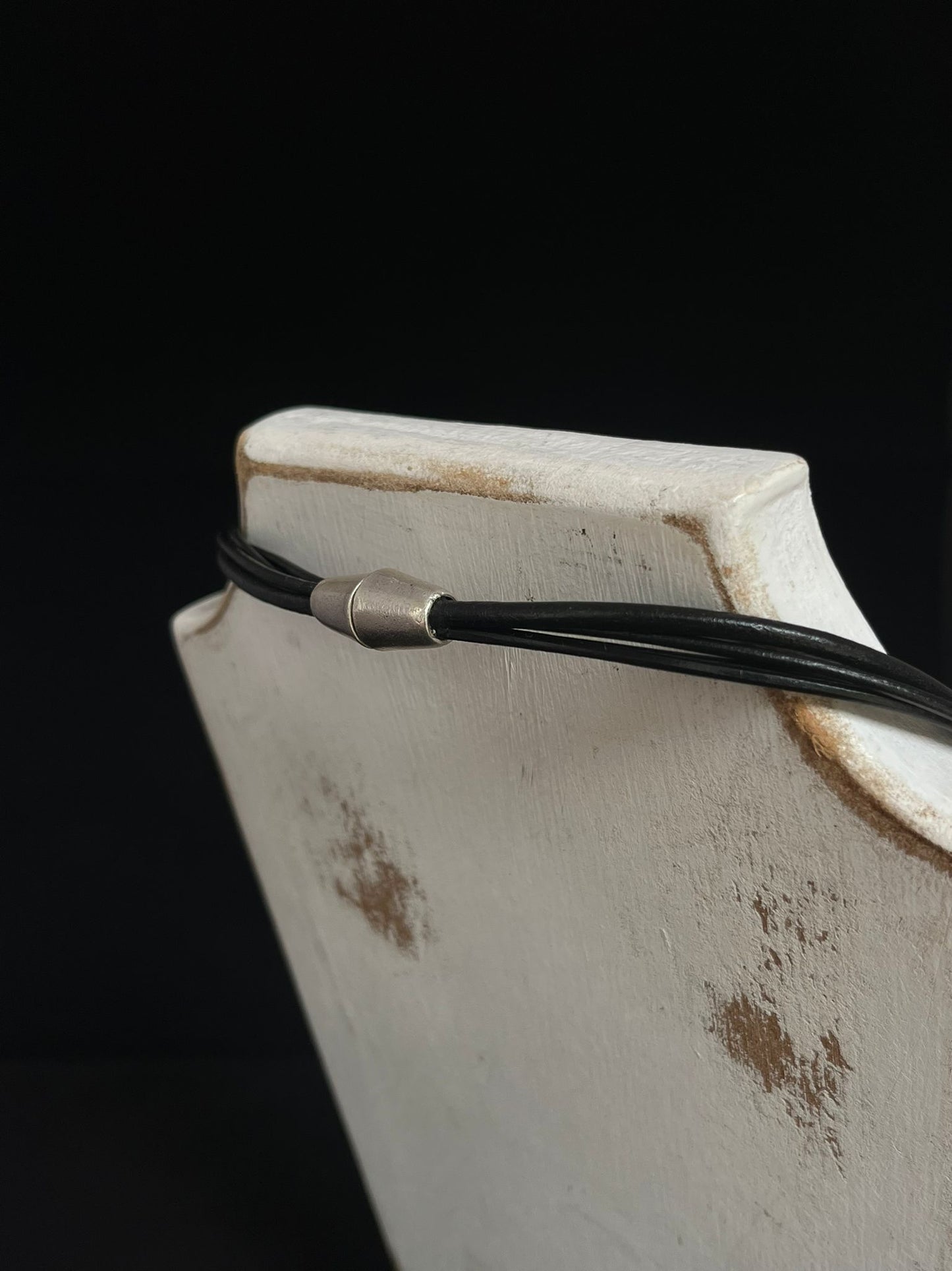 Sterling silver magnetic clasp & black leather cord