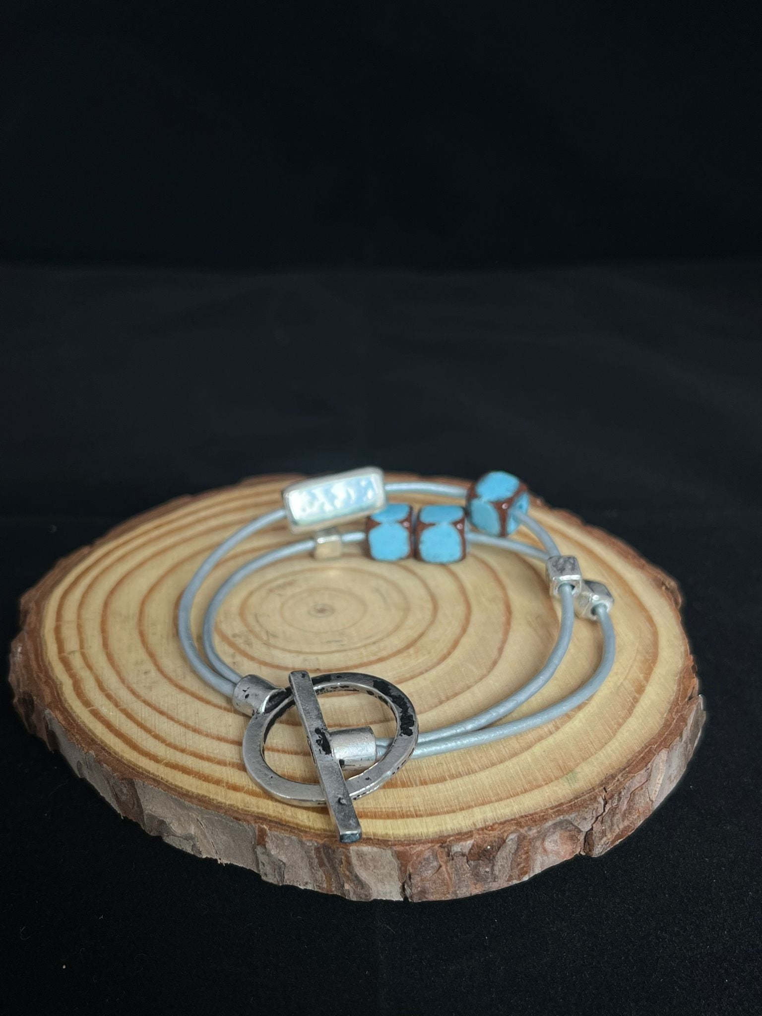 Ceramic bead bracelet in blue & silver