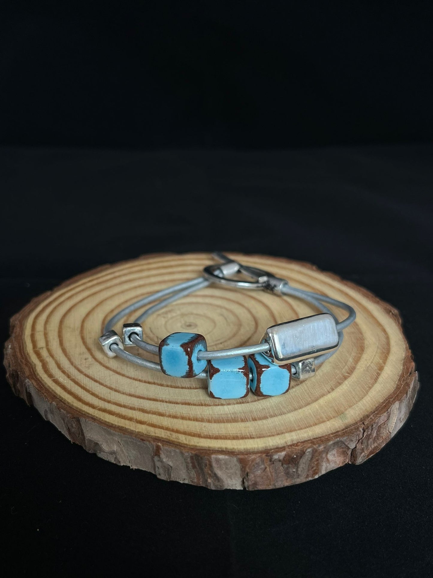 Ceramic bead bracelet in blue & silver